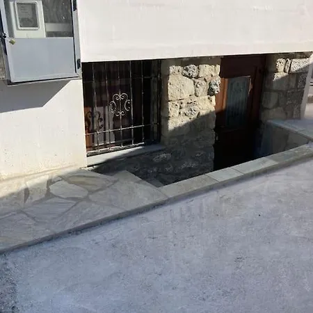 Apartment Mikraki