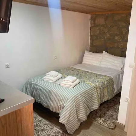 Mikraki Apartment